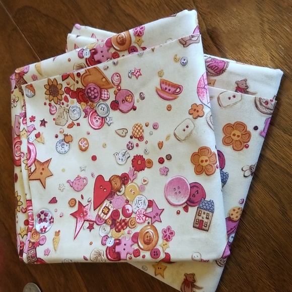 VINTAGE Y2K FABRIC "Stash Buttons" by Makower UK 2X 1 Yard - Picture 5 of 5